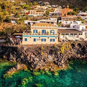 **** Hotel L'ariana Isole Eolie - Esperienze Italia