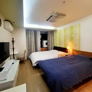Appartement Khan, Seoel