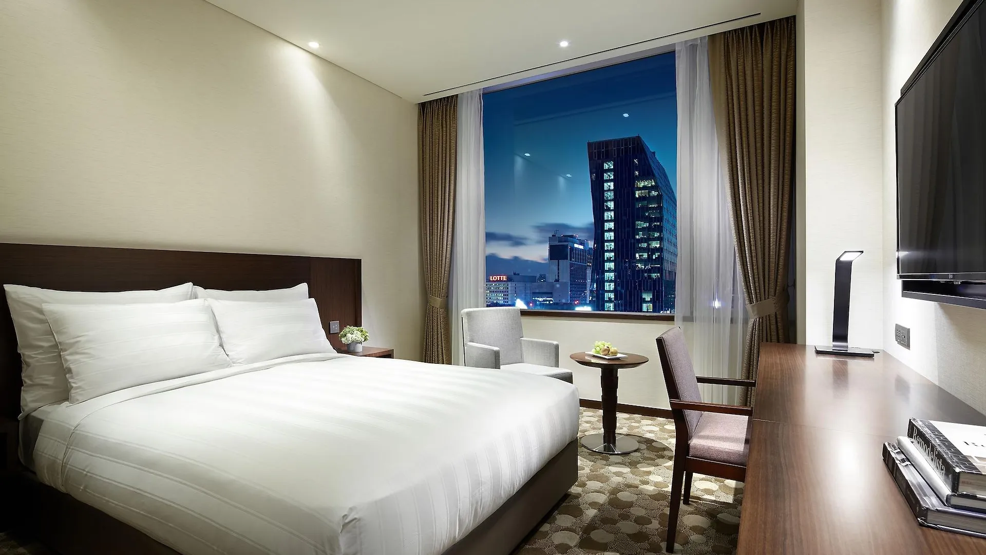 Lotte City Hotel Myeongdong Seoel