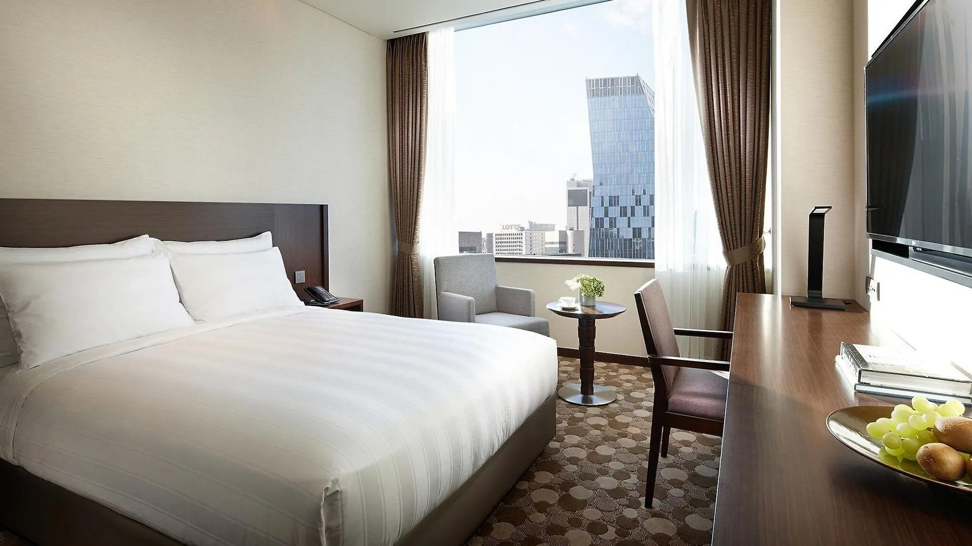 Lotte City Hotel Myeongdong Seoel 4*,