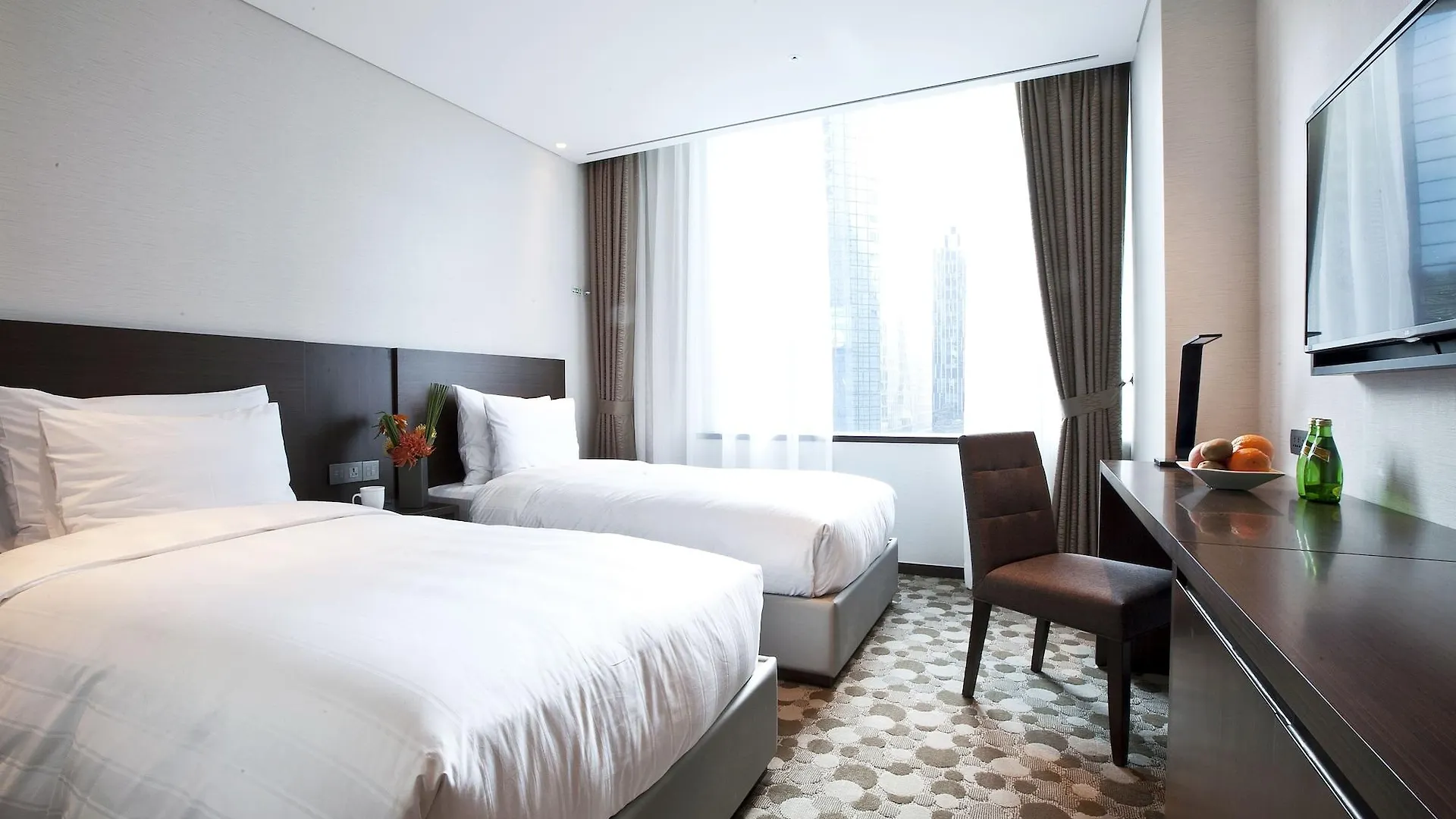 ****  Lotte City Hotel Myeongdong Seoul South Korea