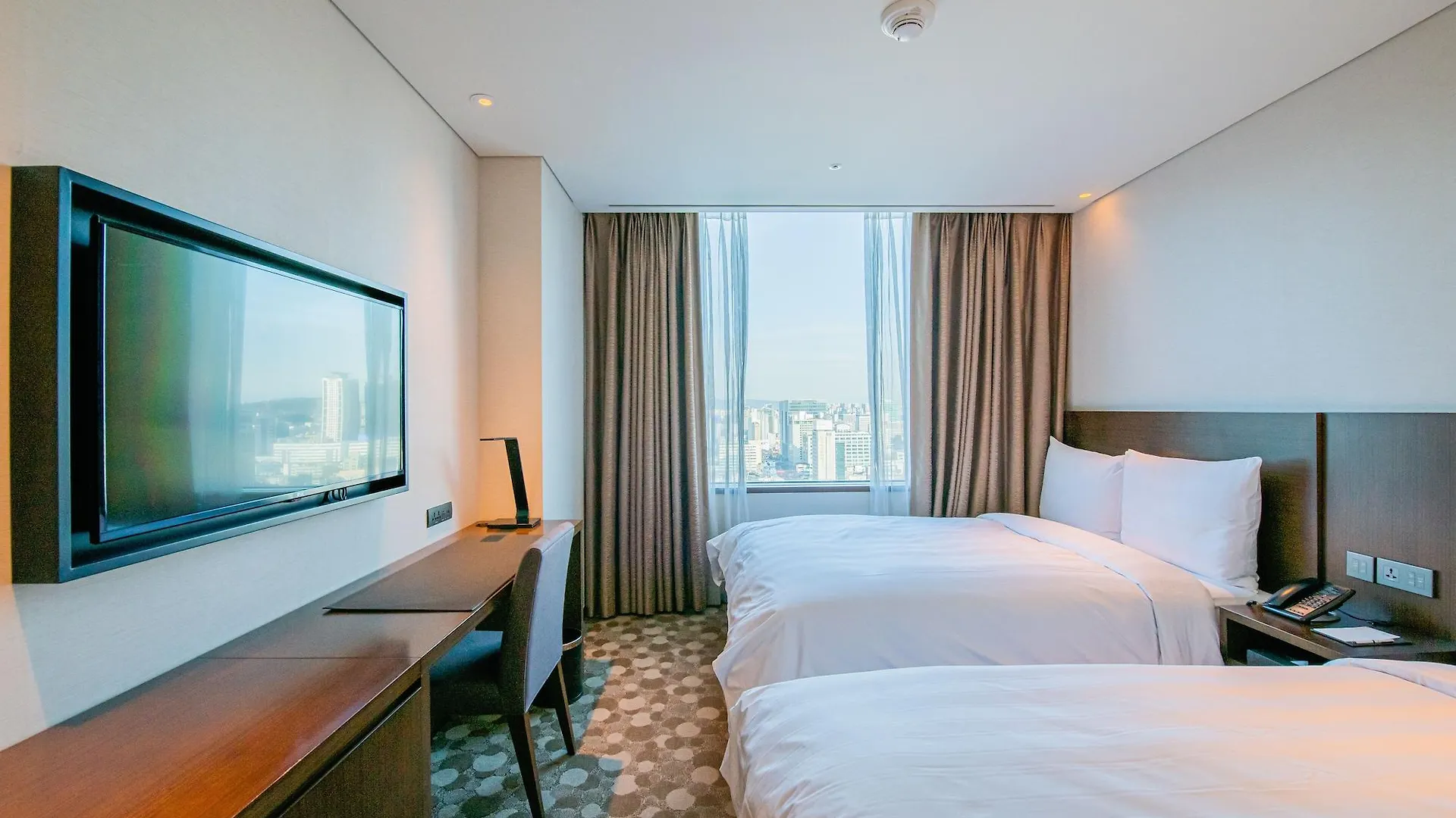 ****  Lotte City Hotel Myeongdong Seoul South Korea