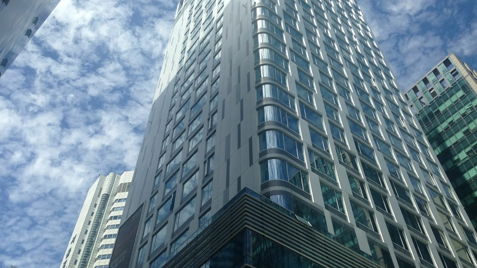 Lotte City Hotel Myeongdong Seoul 4*,  South Korea